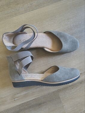 SOUL NATURALIZER Women's Suede D'Orsay Wedge Flats with Elastic Ankle Straps